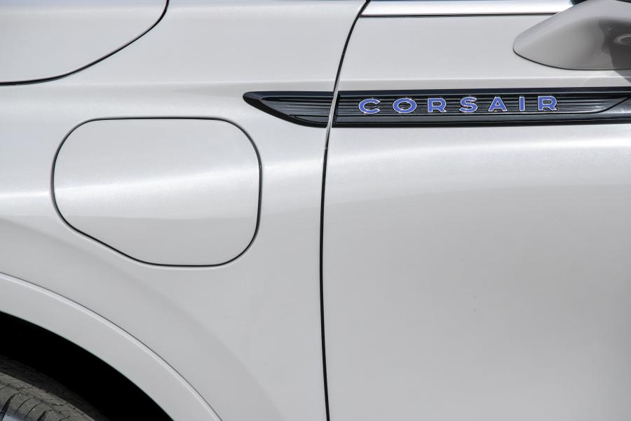 Детали экстерьера Lincoln Corsair Grand Touring 2020 года  (фото 15 из 22)